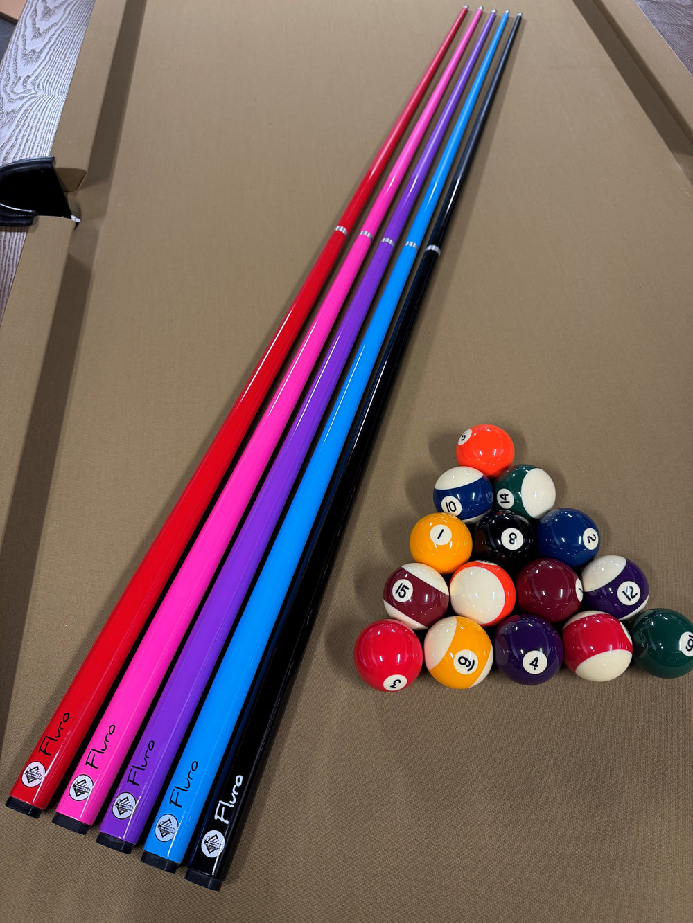 Budget Snooker & Pool Cues Under $300 | The Snooker Shop