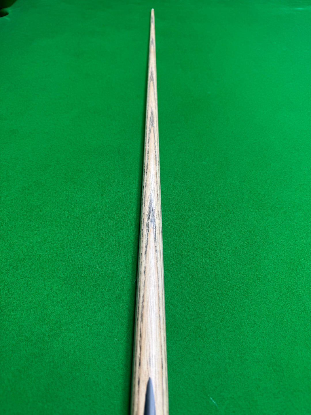 Eagle Cues – Limited Edition – Pro Shaft 1