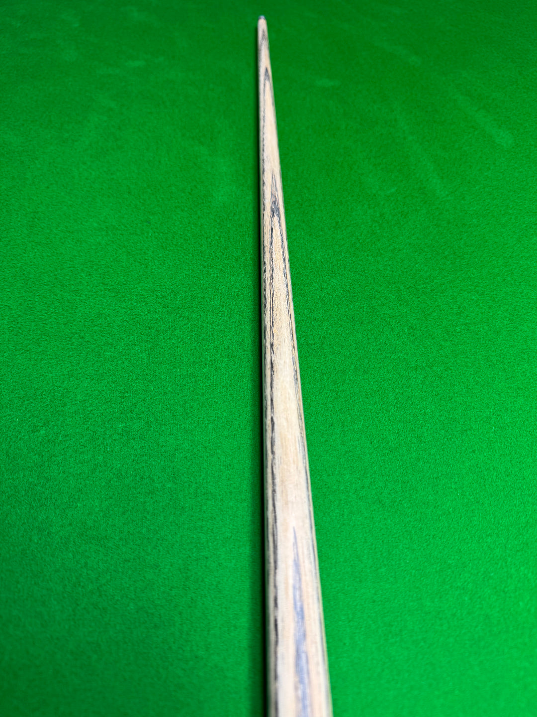 Eagle Cues Ultimate 2034 – 8.2mm – Titanium – 58.25" – 17.9oz