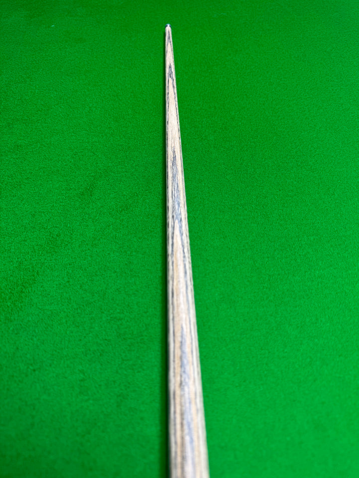 Eagle Cues Ultimate 2049 – 8.4mm – 57.5" – 17.6oz