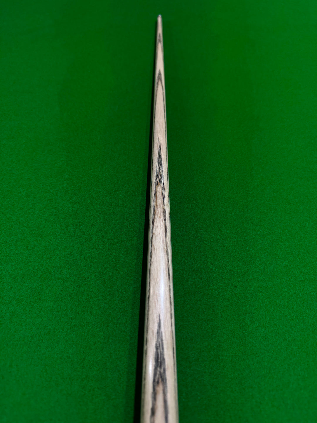 Eagle Cues Ultimate 2164 – 9.0mm – 58" – 18oz